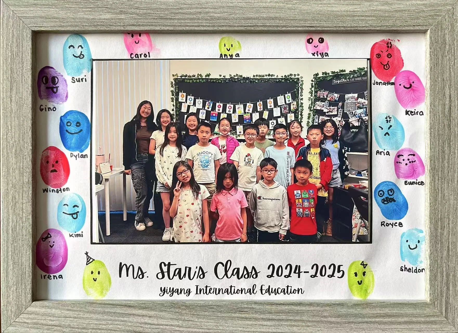 Class photo with art project
